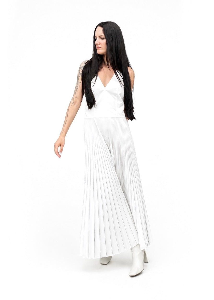 PLEATED LINE DRESS