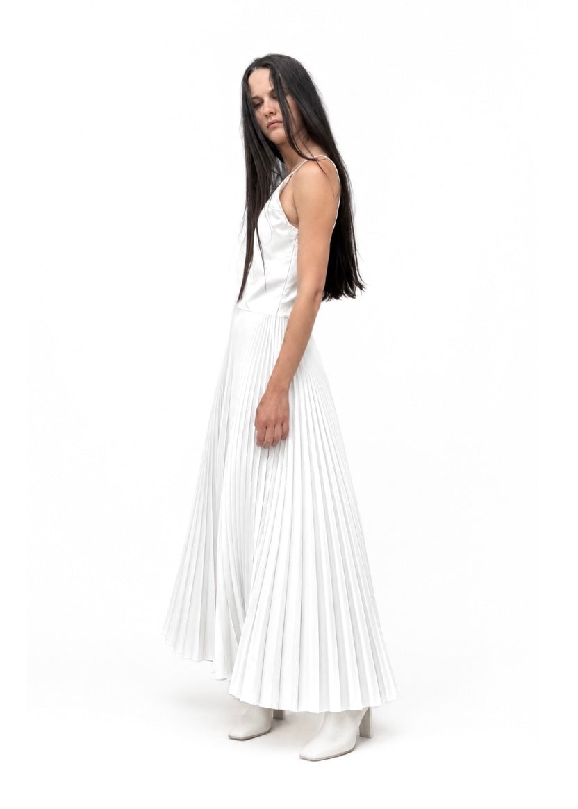 PLEATED LINE DRESS