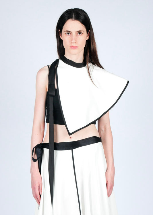 TRIANGLE COLLAR
